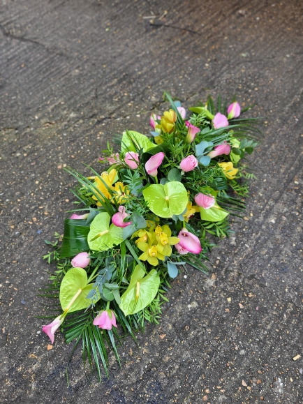 Coffin spray from Co OP funeral care Brochure