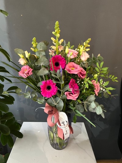 For best mummy ever flower gift by florist in Croydon 