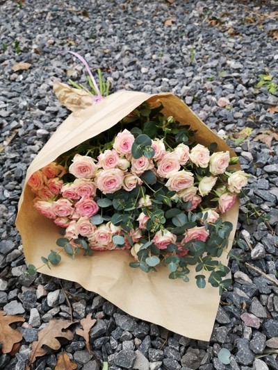 Blush Pink Spray Rose Wrap