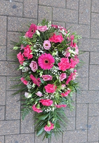 Classic mixed pink flowers teardrop, florist choice.by Croydon Blooms Florist