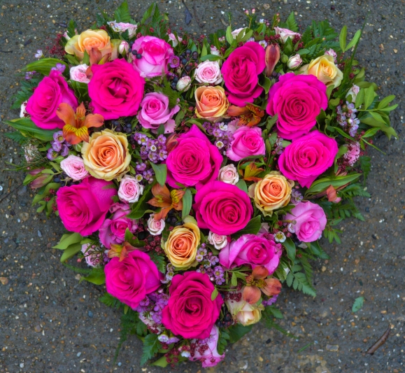 Mixed Rose Solid Heart