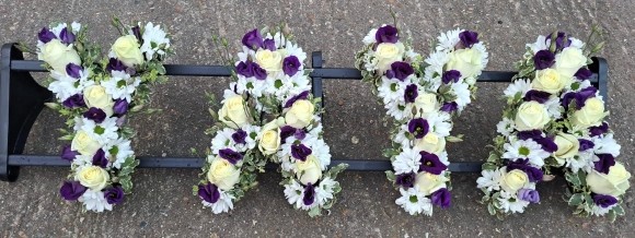 mixed funeral letters by Croydon Florist