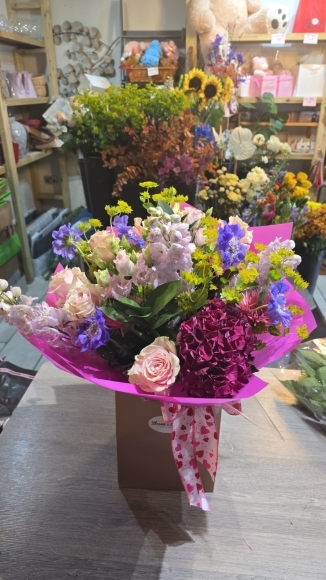 Anniversary bouquet by Croydon Blooms florist 