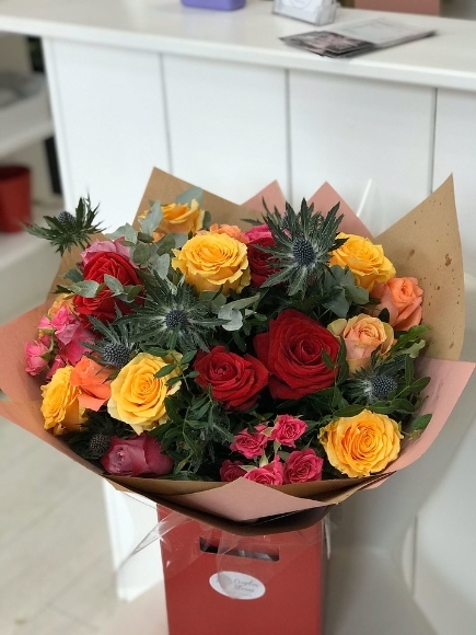 mixed roes bouquet with seasonal flowers handmade by local florist in Croydon for same day delivery in Croydon
