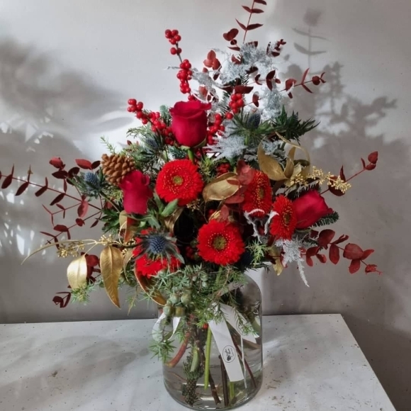 Christmas vase with fresh flowers